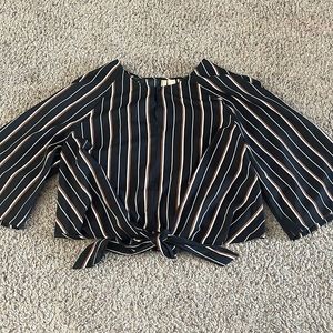 Size L Crop Top